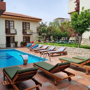 Sezgin , Kuşadası Turkije
